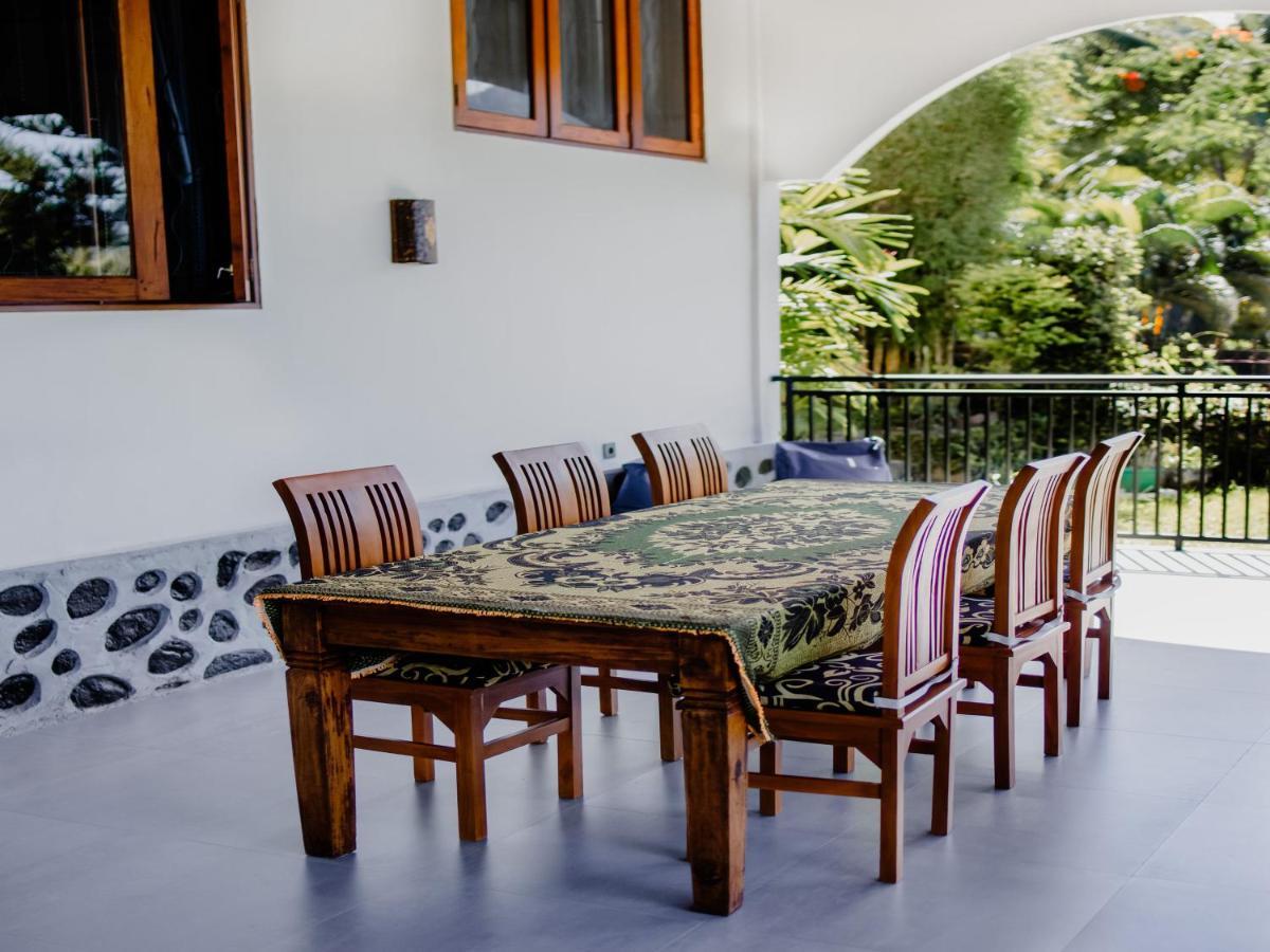 Sunset Villa Senggigi Kültér fotó